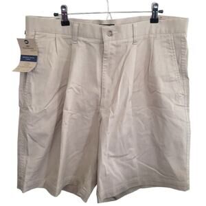 New W36 Dockers original khaki shorts